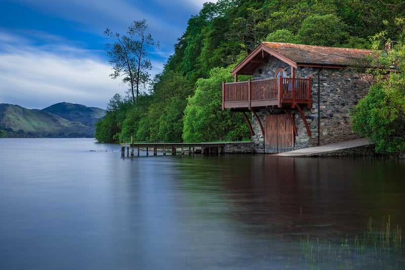 Lakeside Cottage